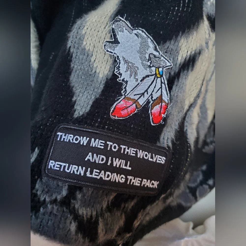 Reclaimed Vintage Guatamalen Wool Zipper Wolf Hoodie Jacket Patches Small